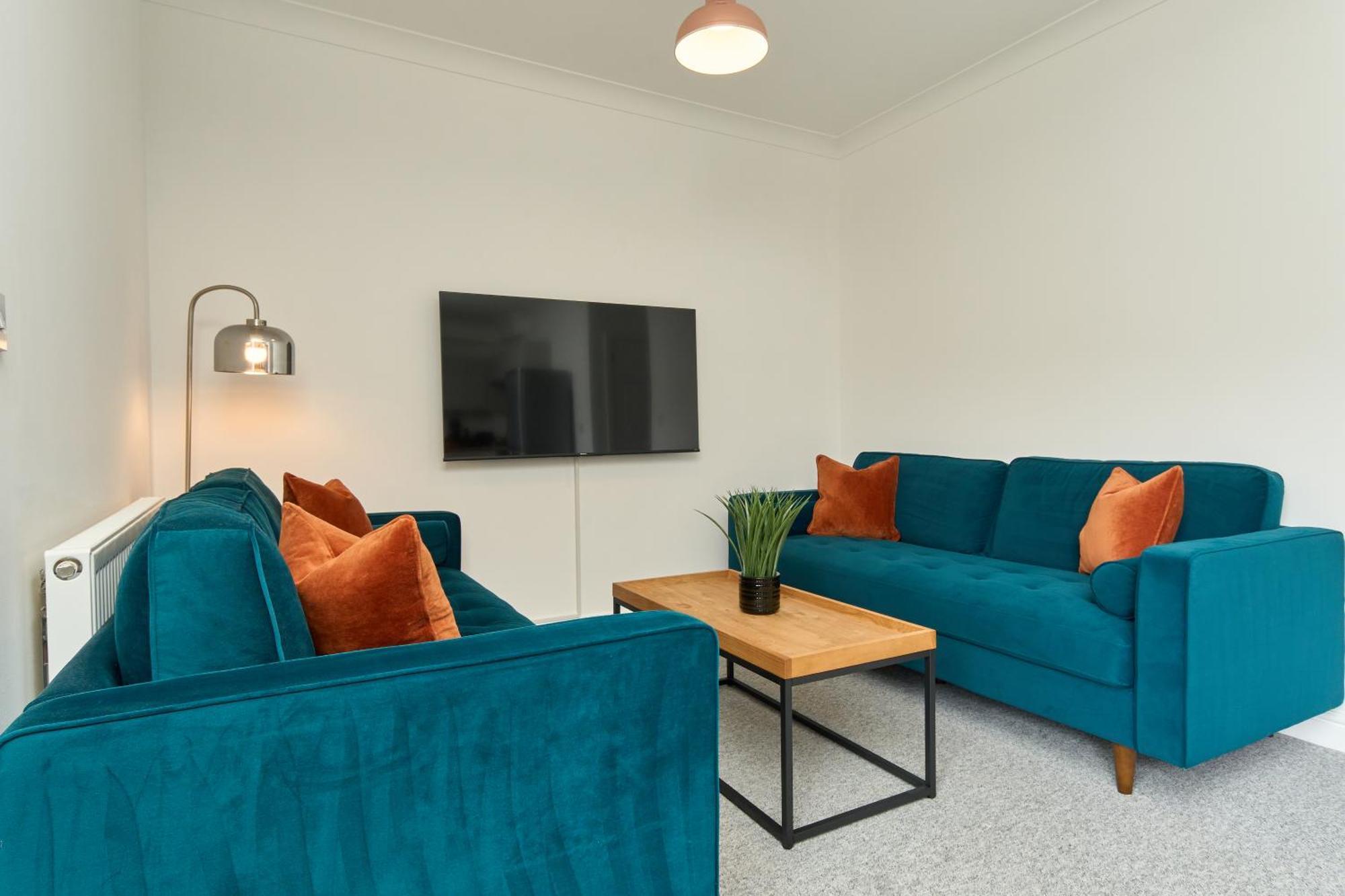 Beautiful 3 Bed Apartment In Bonchurch - Nr Ventnor - Large Outside Terrace & Parking - Dog Friendly - The Perfect Choice For Couples, Friends, Families - 5 Mins To Beach Eksteriør bilde